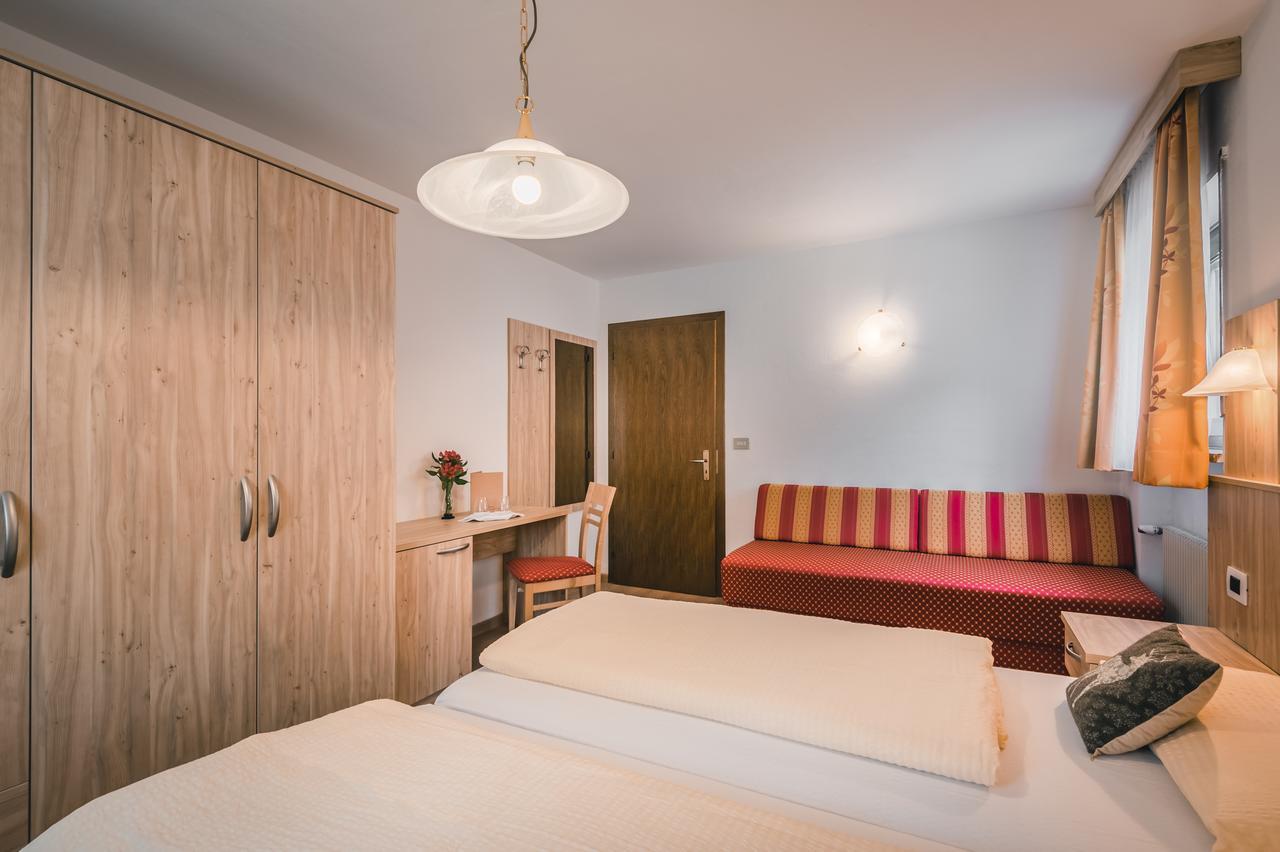 Pension Merisana Corvara In Badia Exterior photo